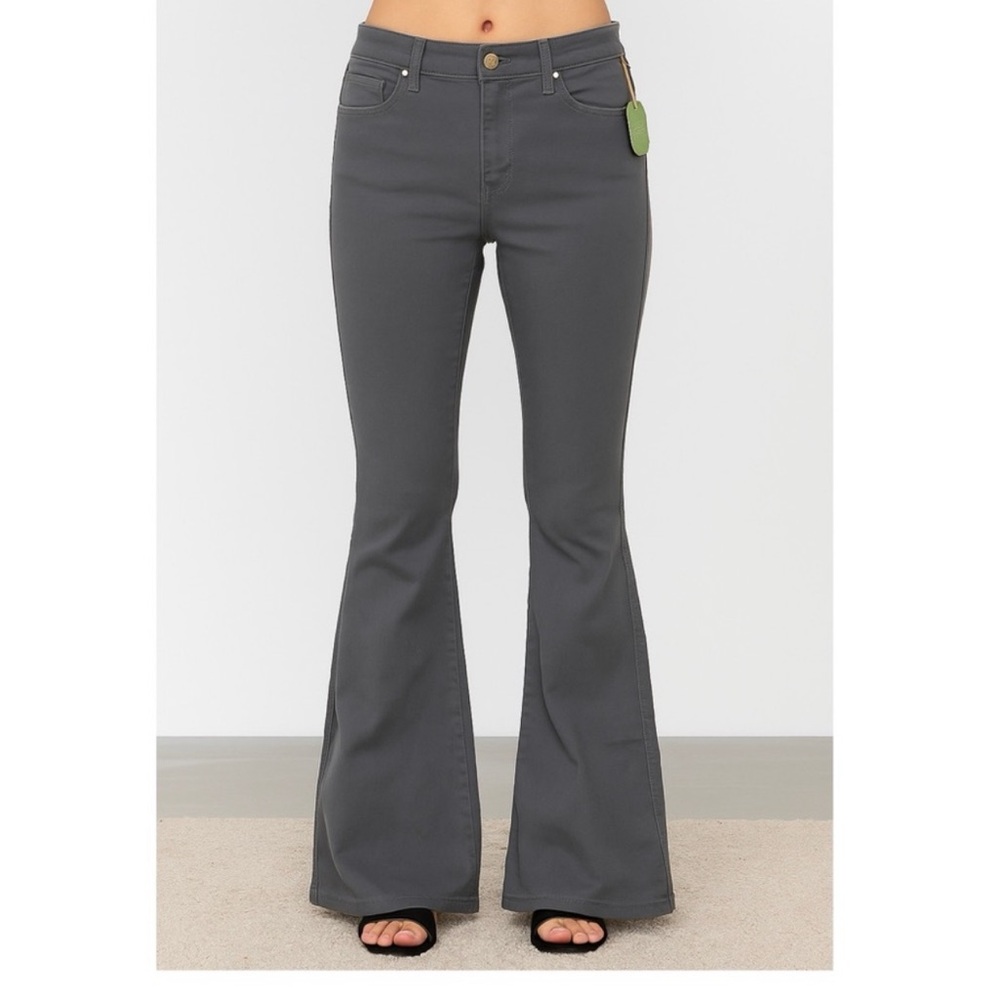 NWT Ryegrass High Waisted Flare Pants Women’s Size 20 Gray Stretch